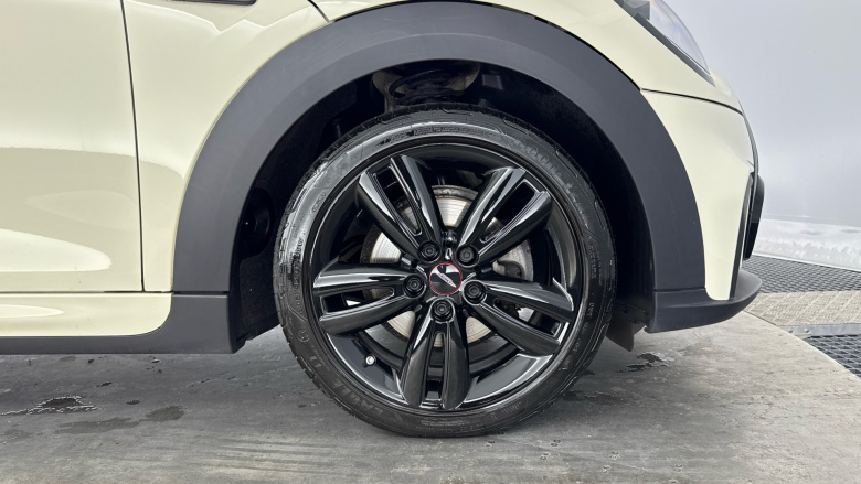 MINI Hatchback 1.5 Cooper Sport 5dr Petrol Hatchback